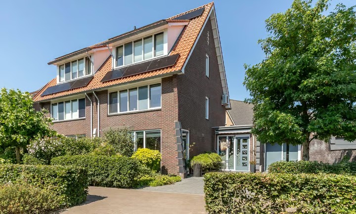 2-onder-1-kapwoning Vlinderlaan 73 in Nijkerk