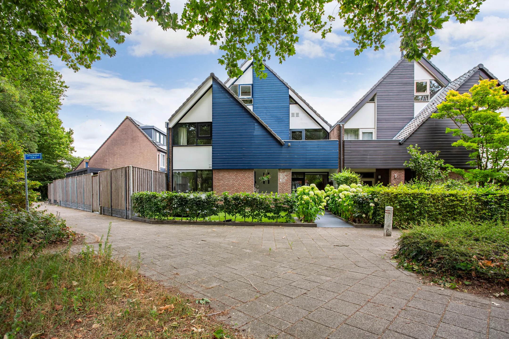 Hoekwoning Catharinadaal 1 in Ede