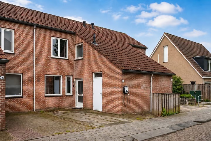 Tussenwoning Kievit 24 in Sprang-Capelle