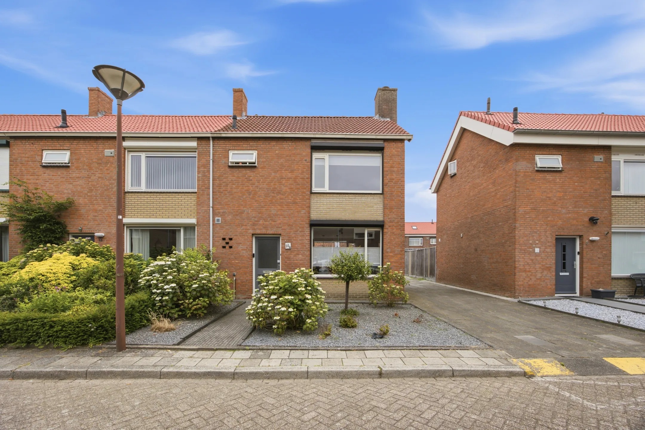 Hoekwoning Oranjestraat 10 in Bosschenhoofd