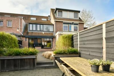 Tussenwoning Lange Meer 2 in Vinkeveen