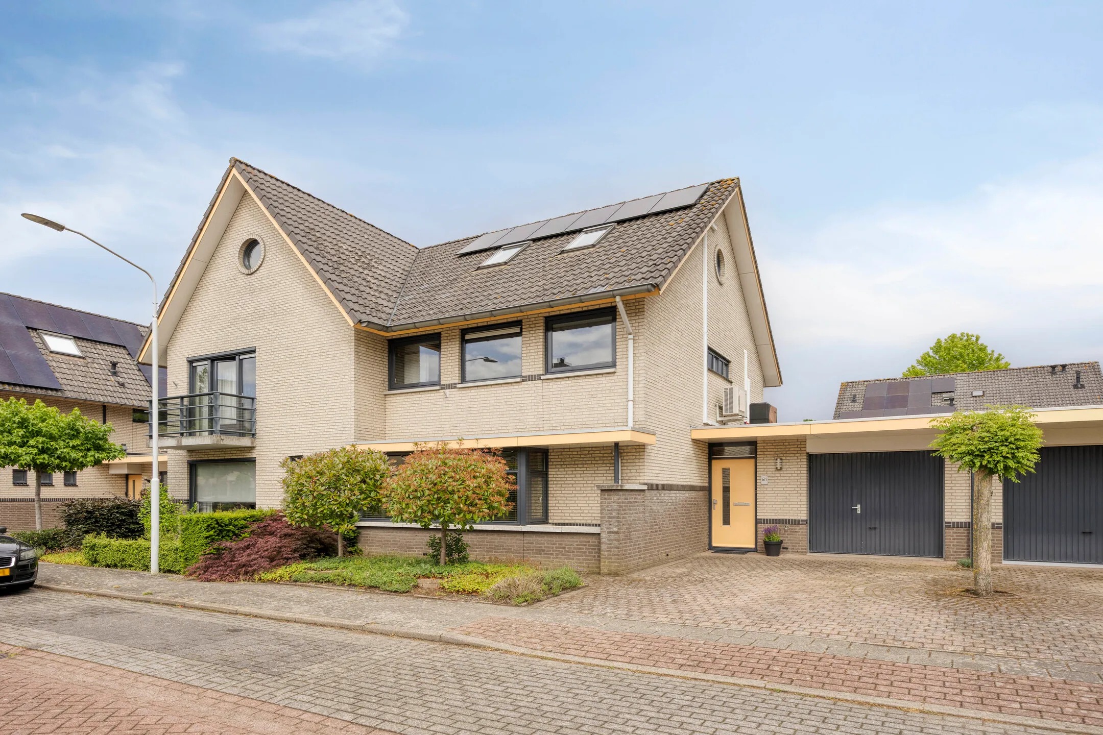 Geschakelde 2-onder-1-kapwoning Galmheuvel 21 in Best