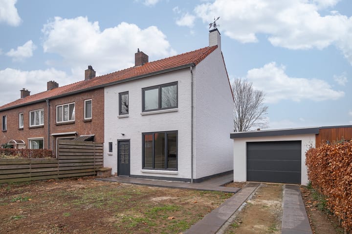 Hoekwoning Sanderboutlaan 45 in Stein