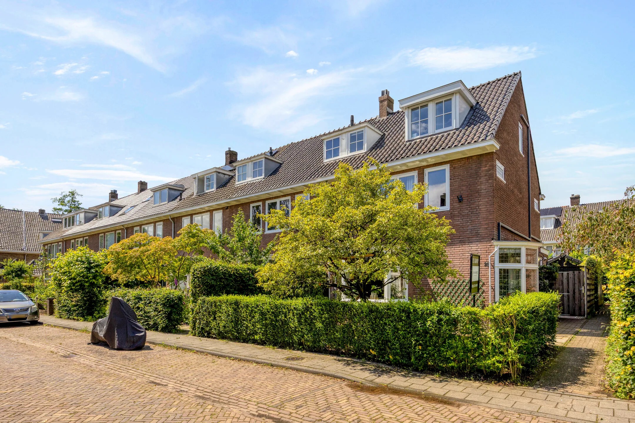 Hoekwoning Boudewijn van Roonstraat 18 in Arnhem