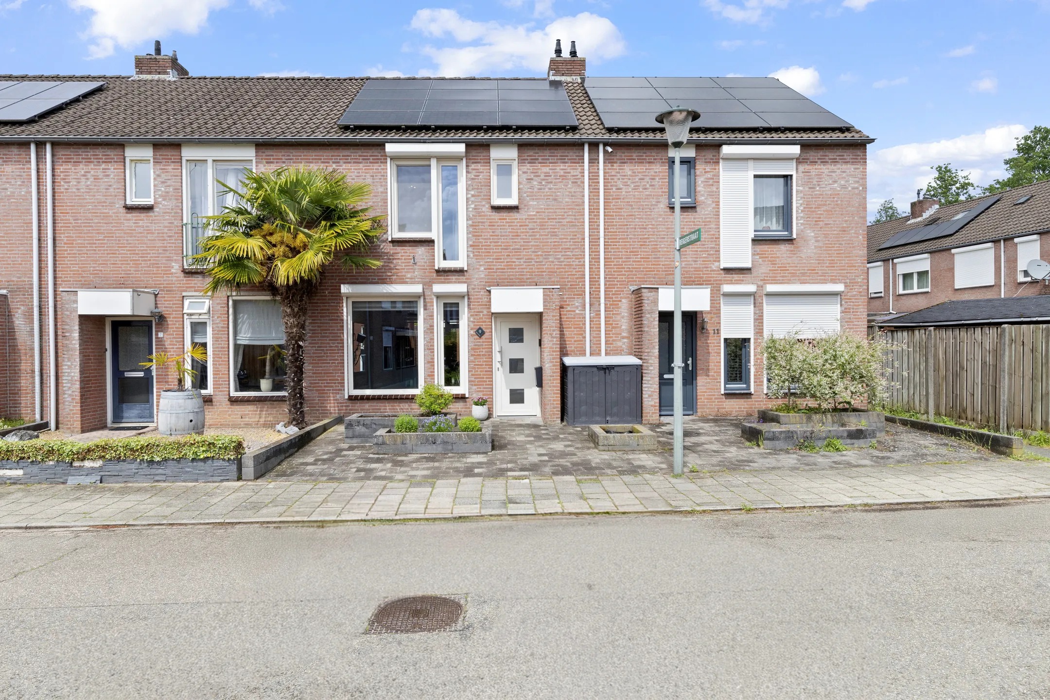 Tussenwoning Lepelaarstraat 9 in Velden