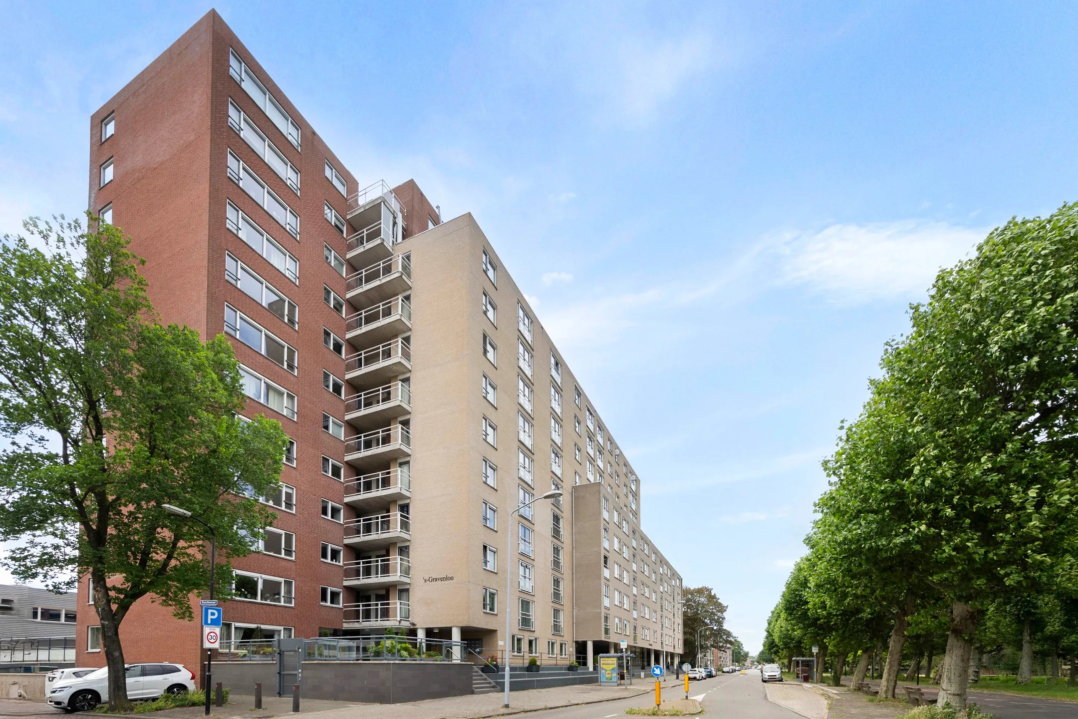Portiekflat Spinozalaan 38 J in Voorburg
