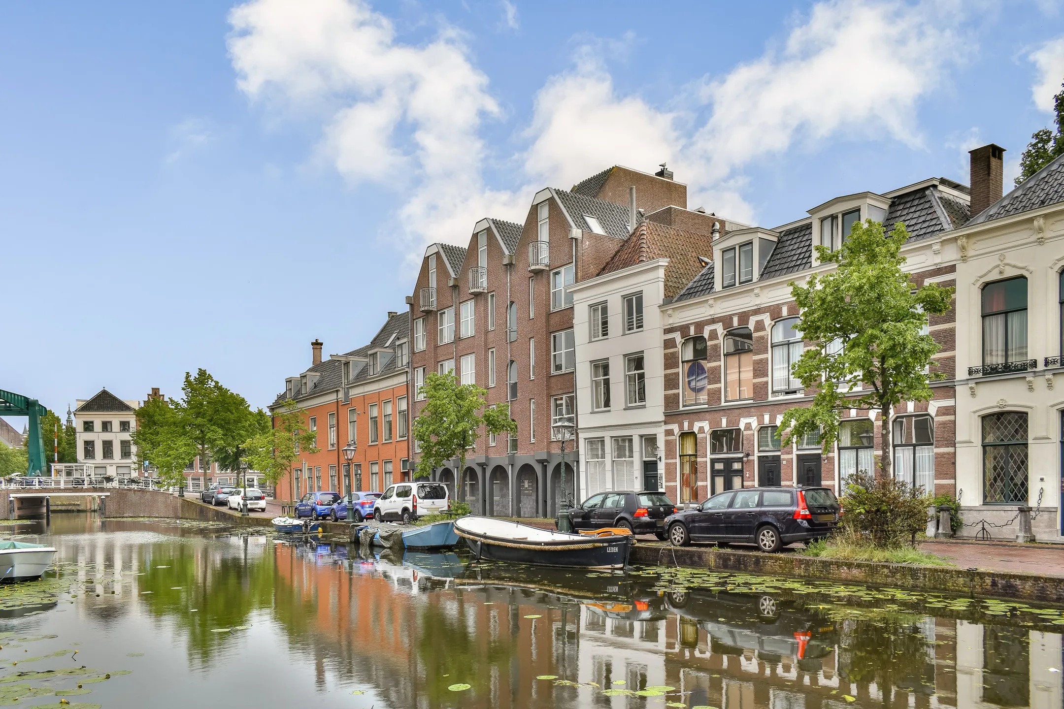 Tussenwoning Nieuwe Mare 27 in Leiden
