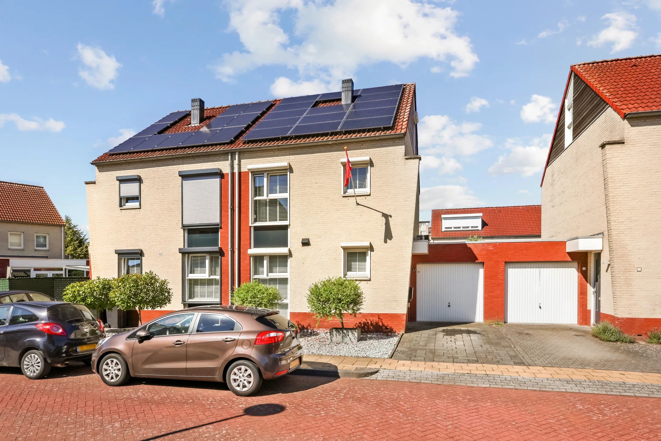 2-onder-1-kapwoning Directeur Stassenstraat 3 in Kerkrade