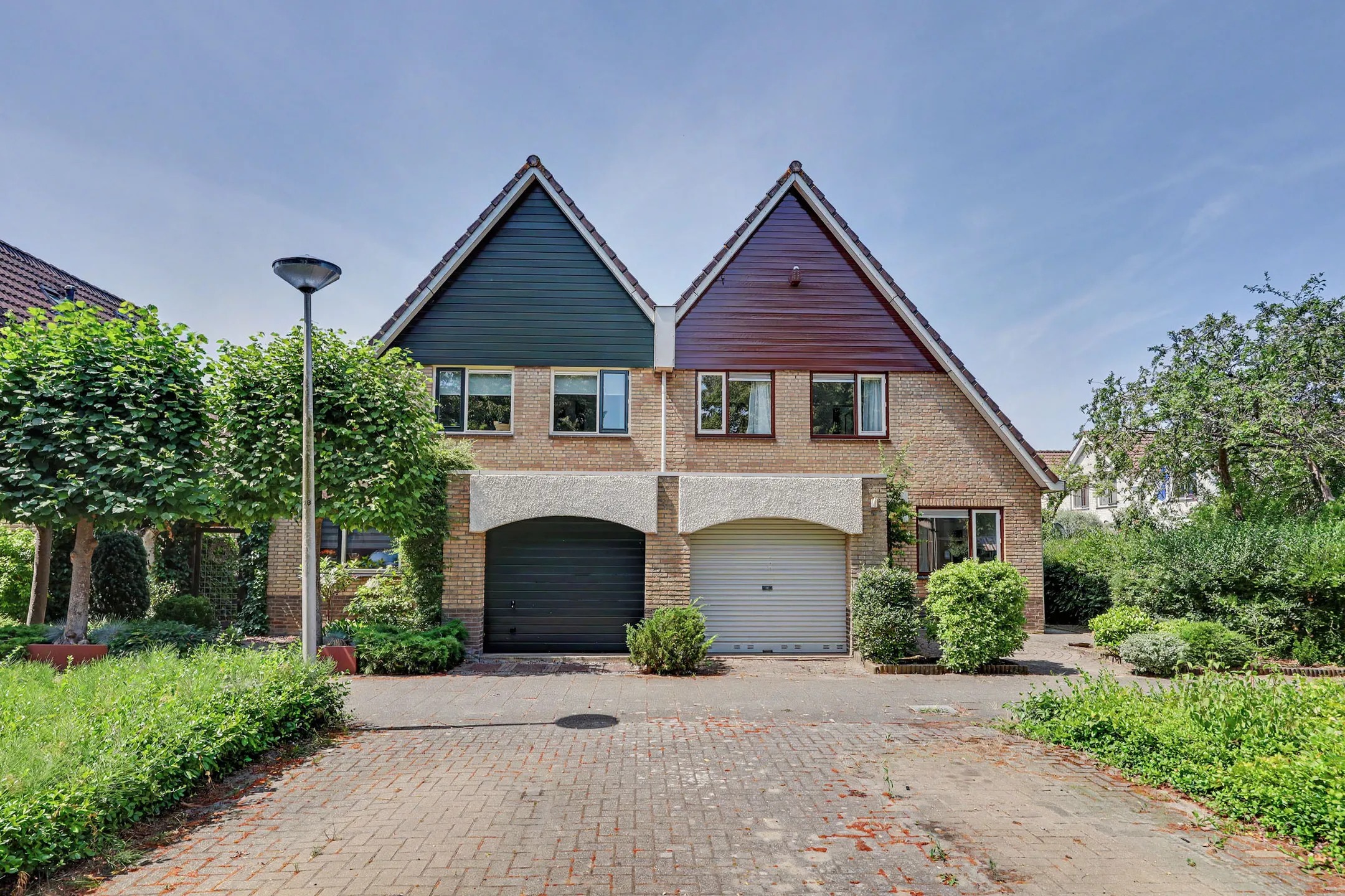 2-onder-1-kapwoning Martin Luther Kinglaan 129 in Hellevoetsluis