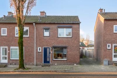 2-onder-1-kapwoning Op de Kraonkel 7 in Geleen
