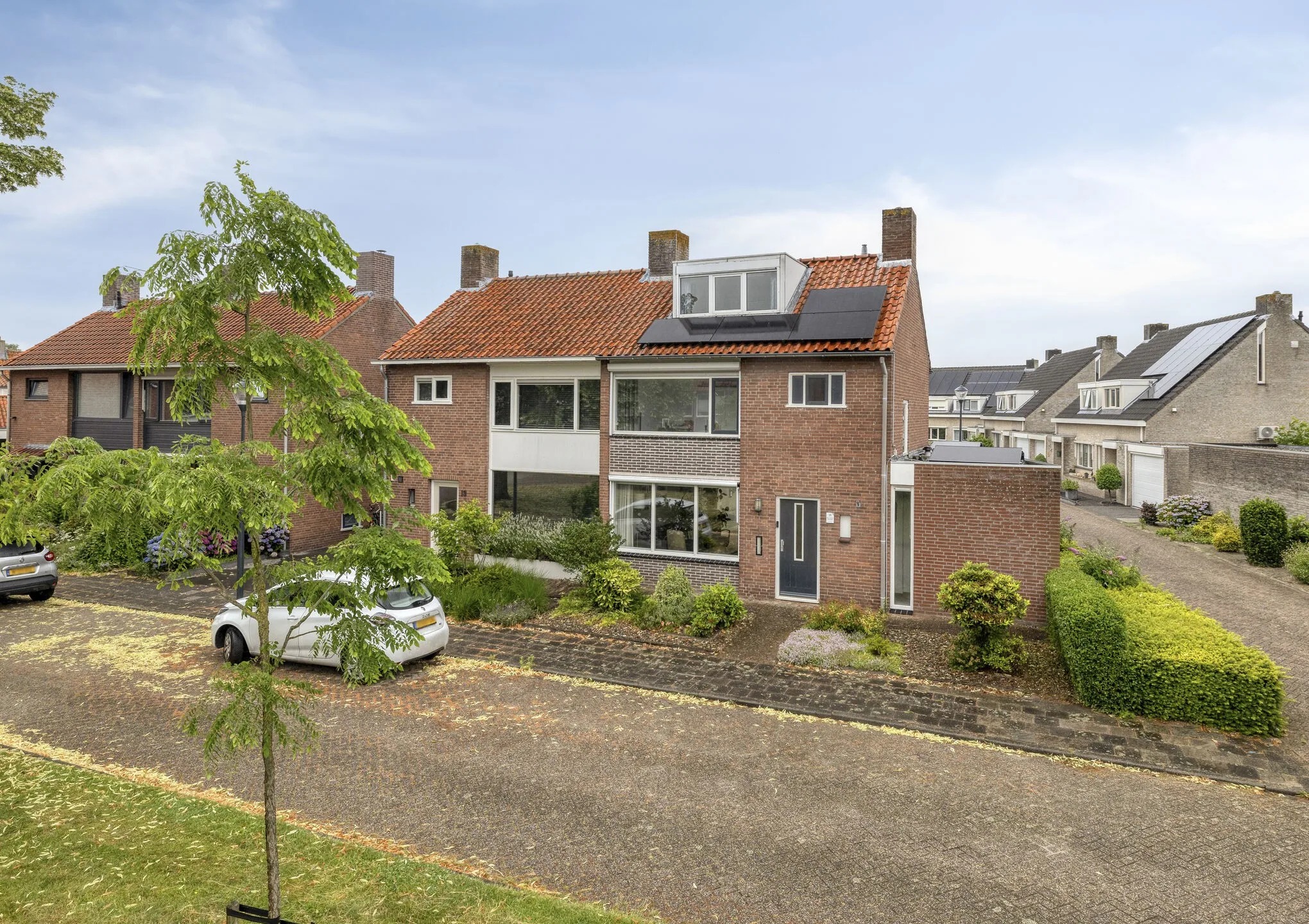 2-onder-1-kapwoning Parklaan 15 in Prinsenbeek
