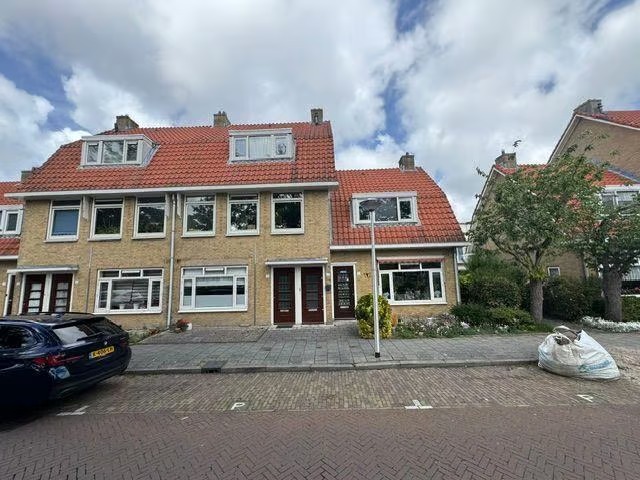 Bovenwoning Koningin Emmalaan 17 in Delft