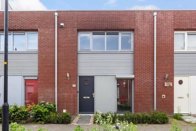 Tussenwoning De Hovenlaan 79 in Apeldoorn