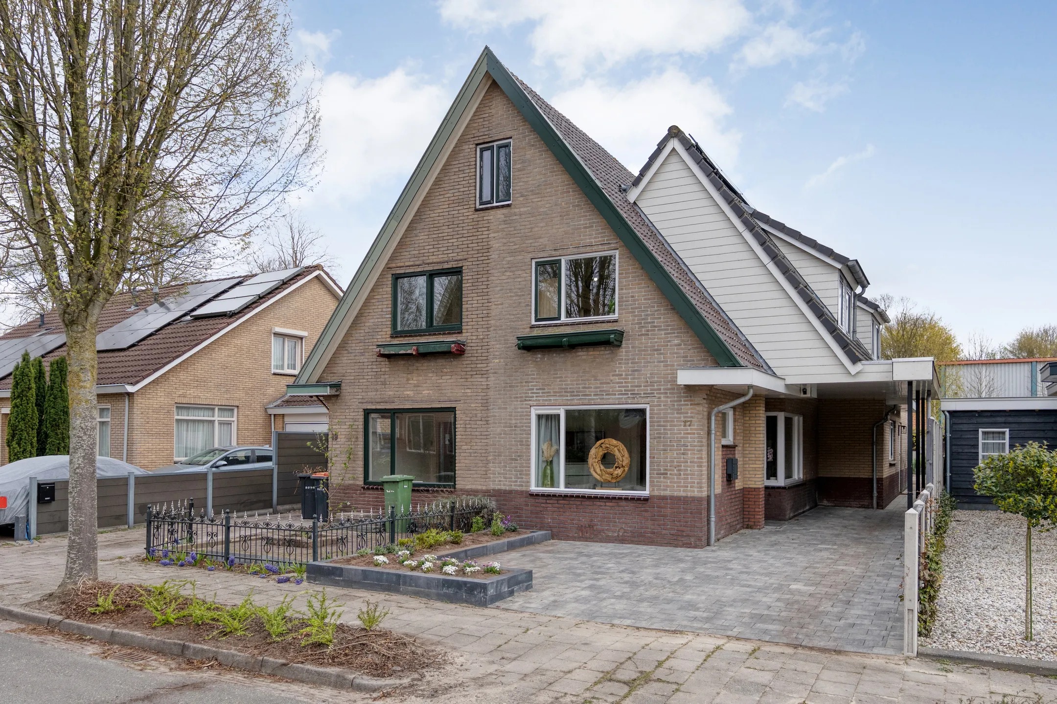 2-onder-1-kapwoning Prinses Marijkelaan 17 in Slagharen