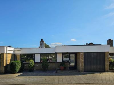 Geschakelde woning Stoutenburg 46 in Landsmeer