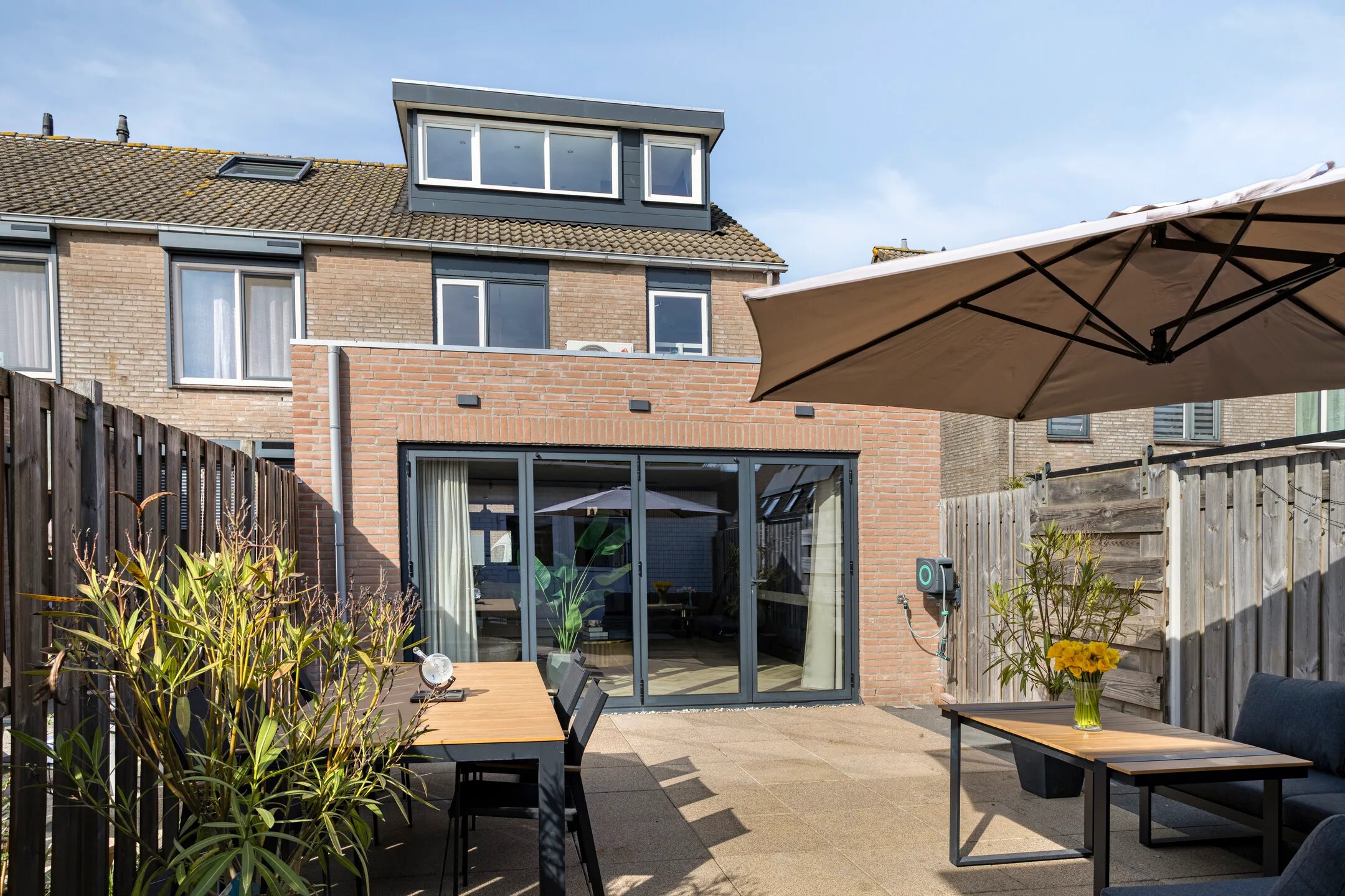 Hoekwoning Golda Meirstraat 52 in Goes