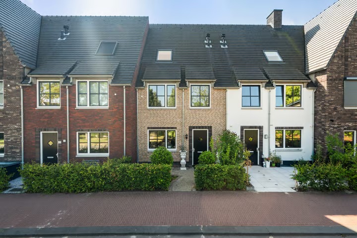 Tussenwoning Monnikenweg 60 in Pijnacker