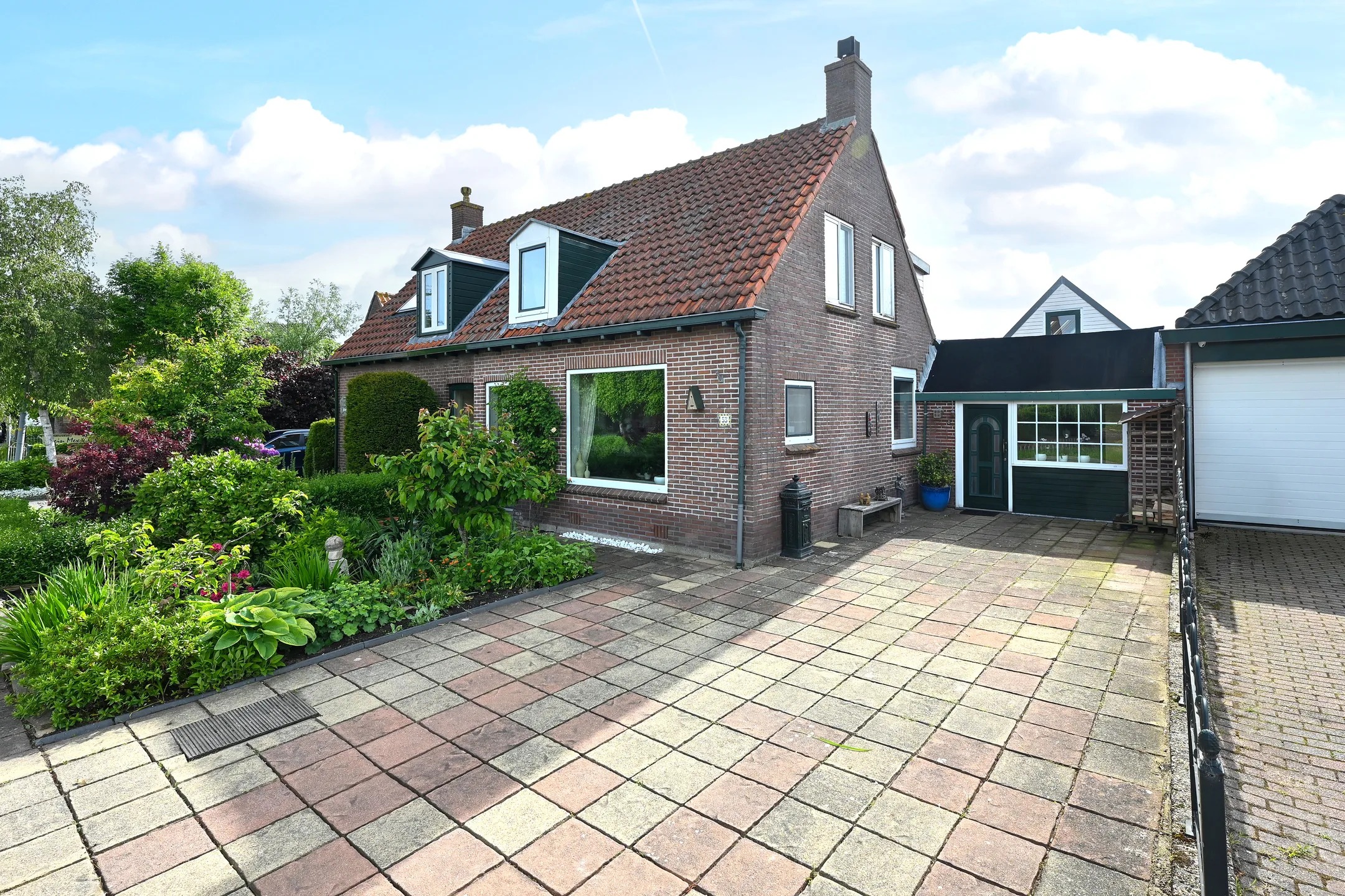 2-onder-1-kapwoning Drechtdijk 53 in De Kwakel