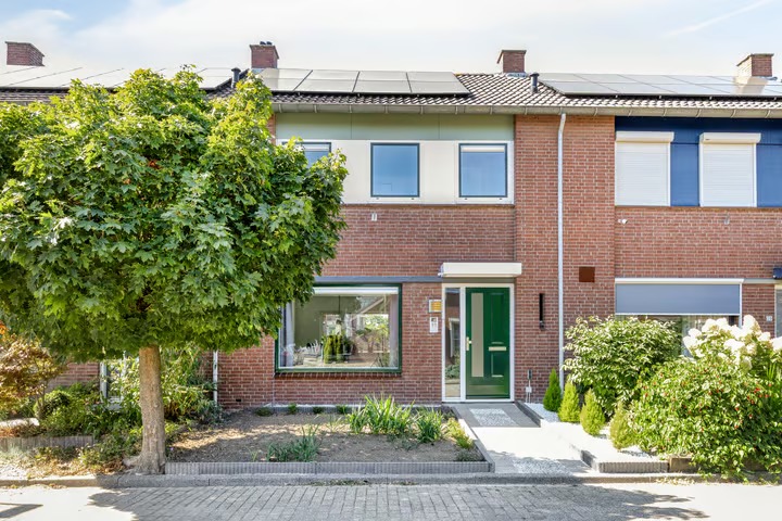 Tussenwoning de Kosterijstraat 30 in Bruchem