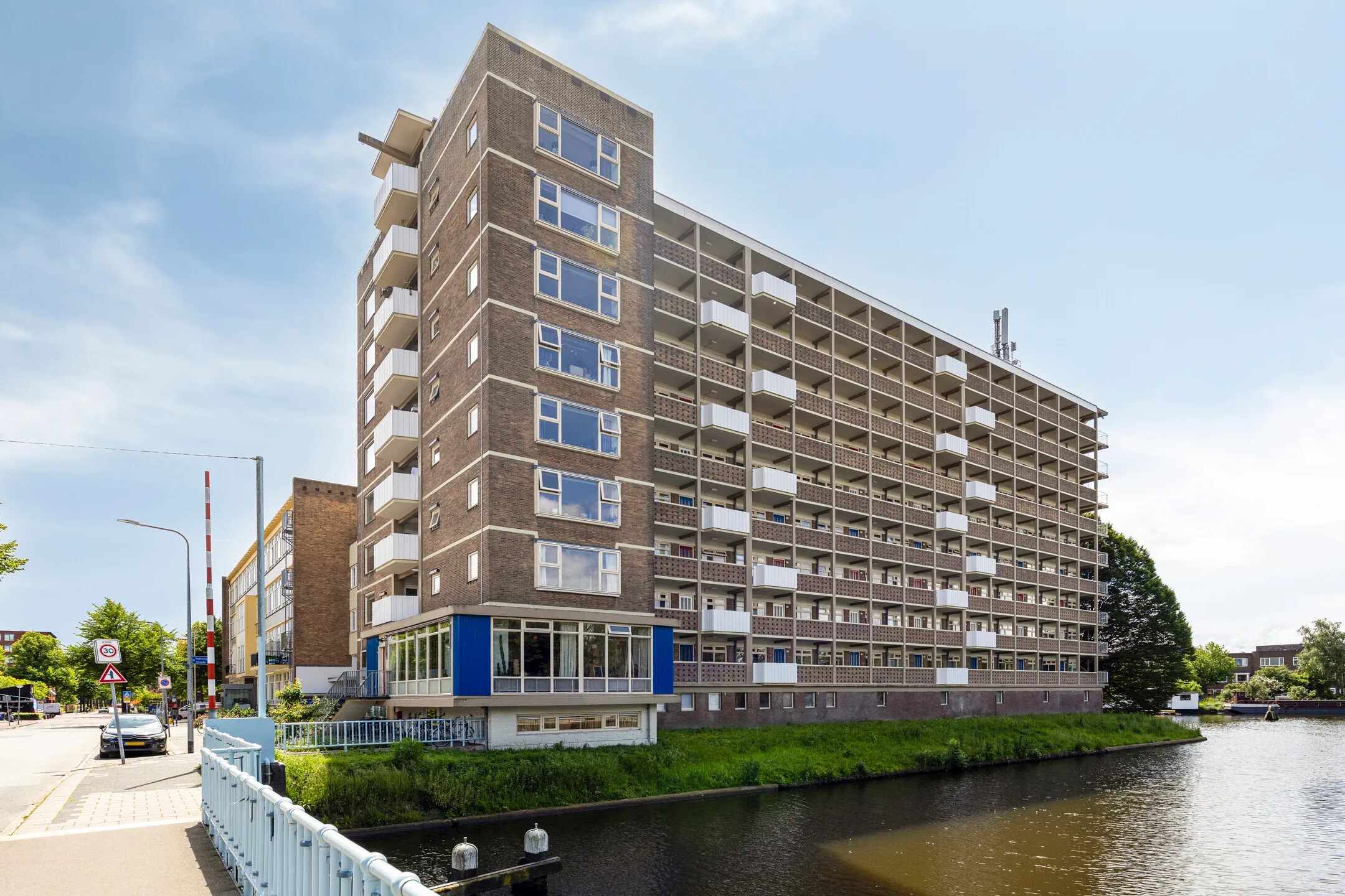 Galerijflat Zaagmuldersweg 620 in Groningen