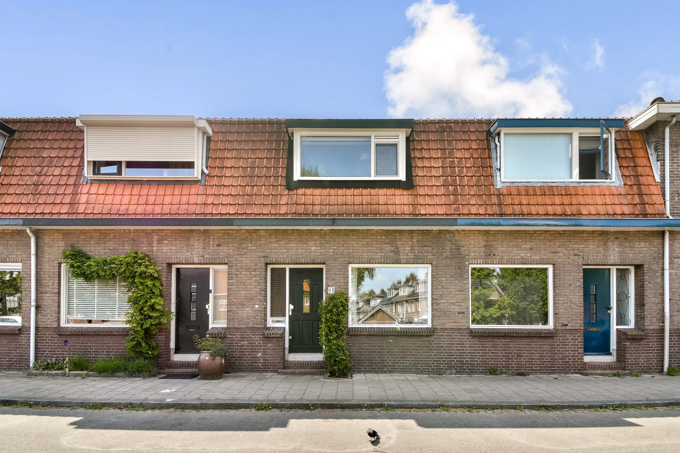 Tussenwoning (dijkwoning) Zuidendijk 45 Dordrecht