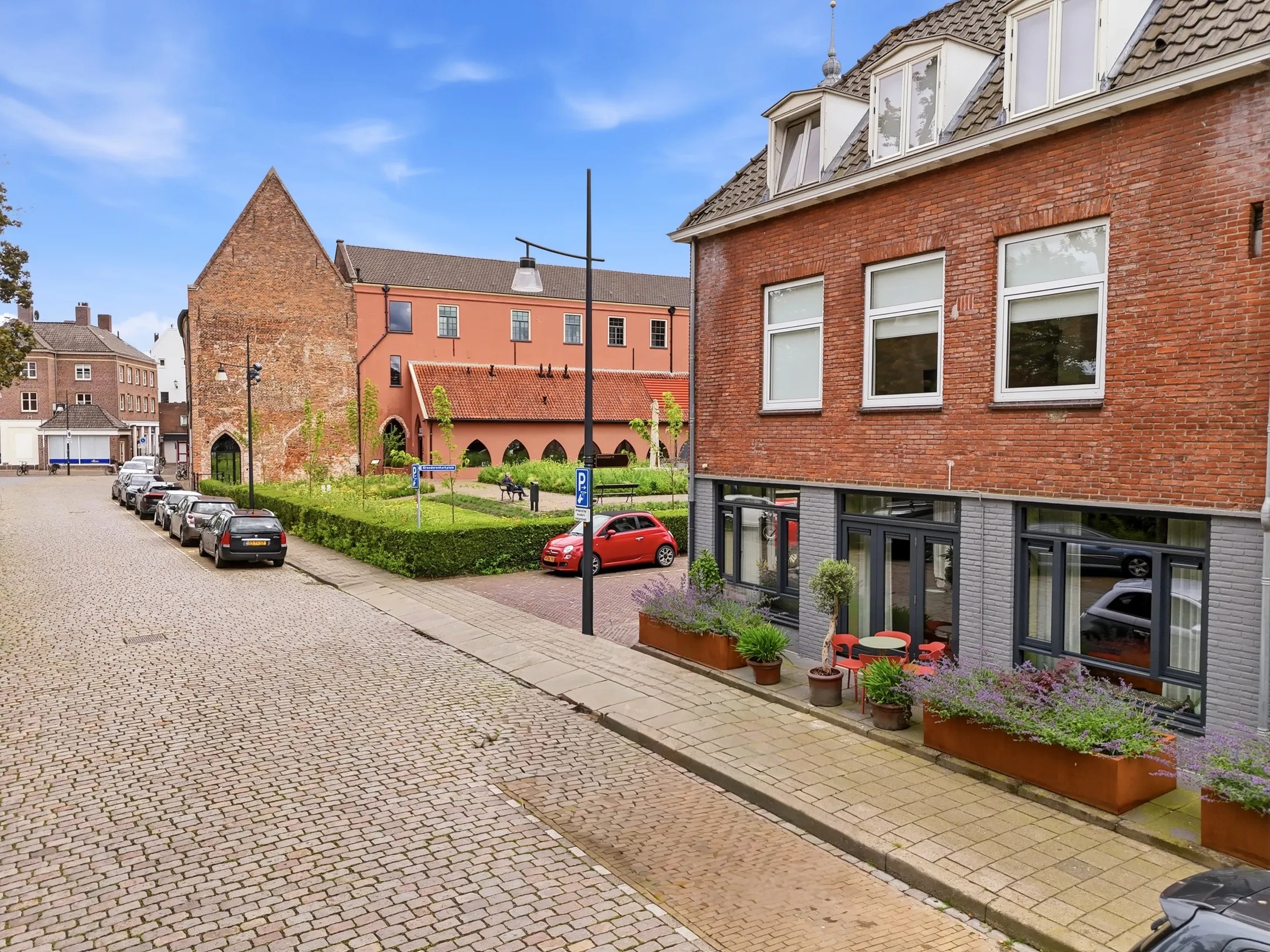 Benedenwoning Broederenkerkplein 1 in Zutphen