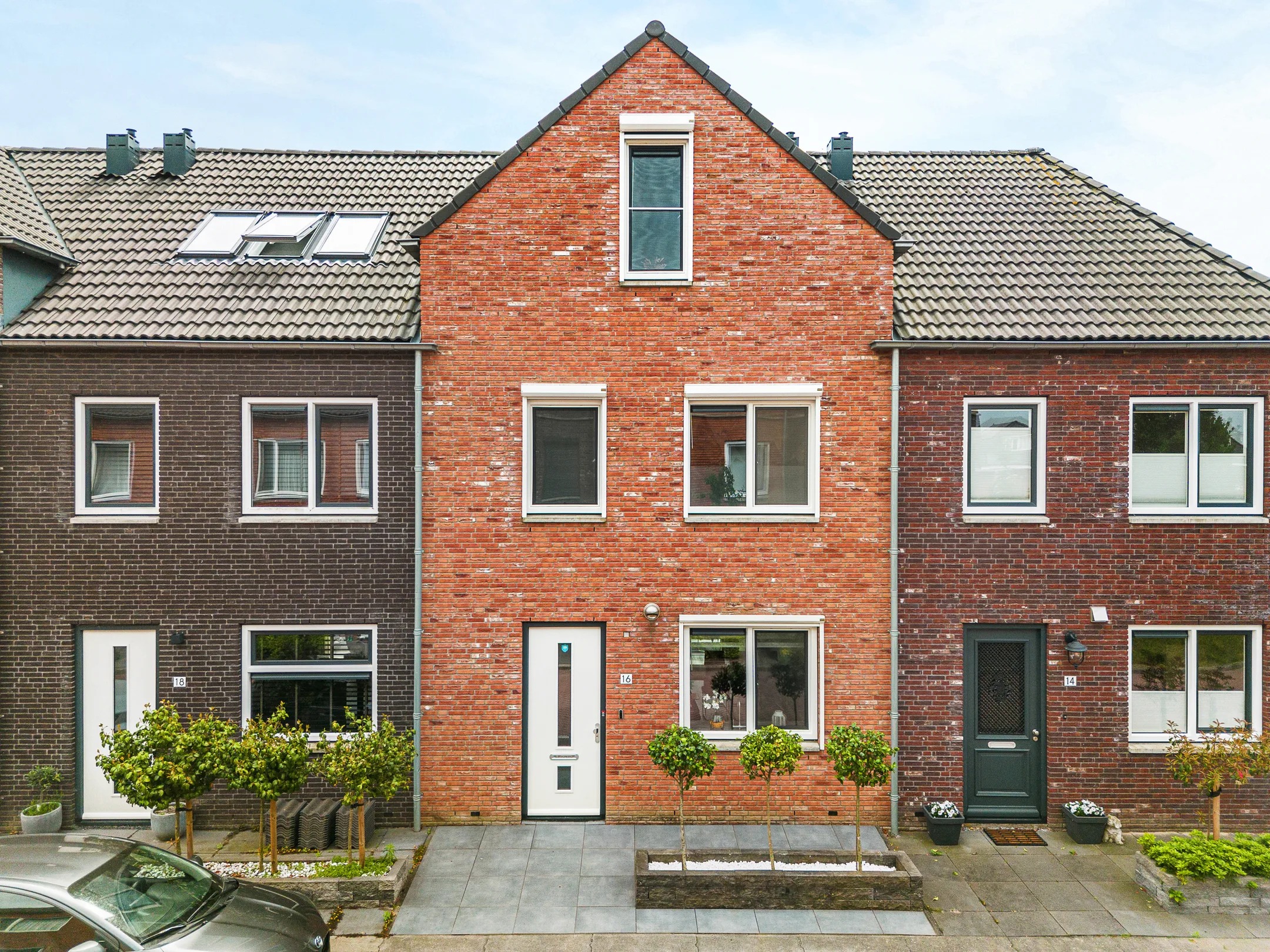 Tussenwoning Hof van Voorvliet 16 in Linschoten