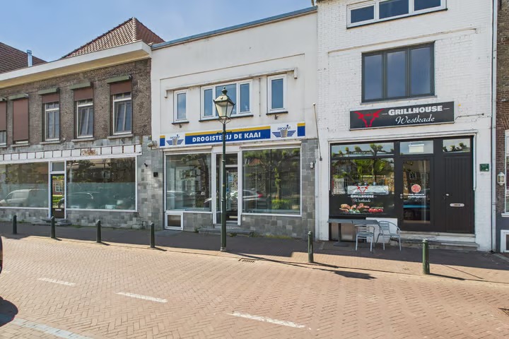 Tussenwoning Westkade 78 in Sas van Gent