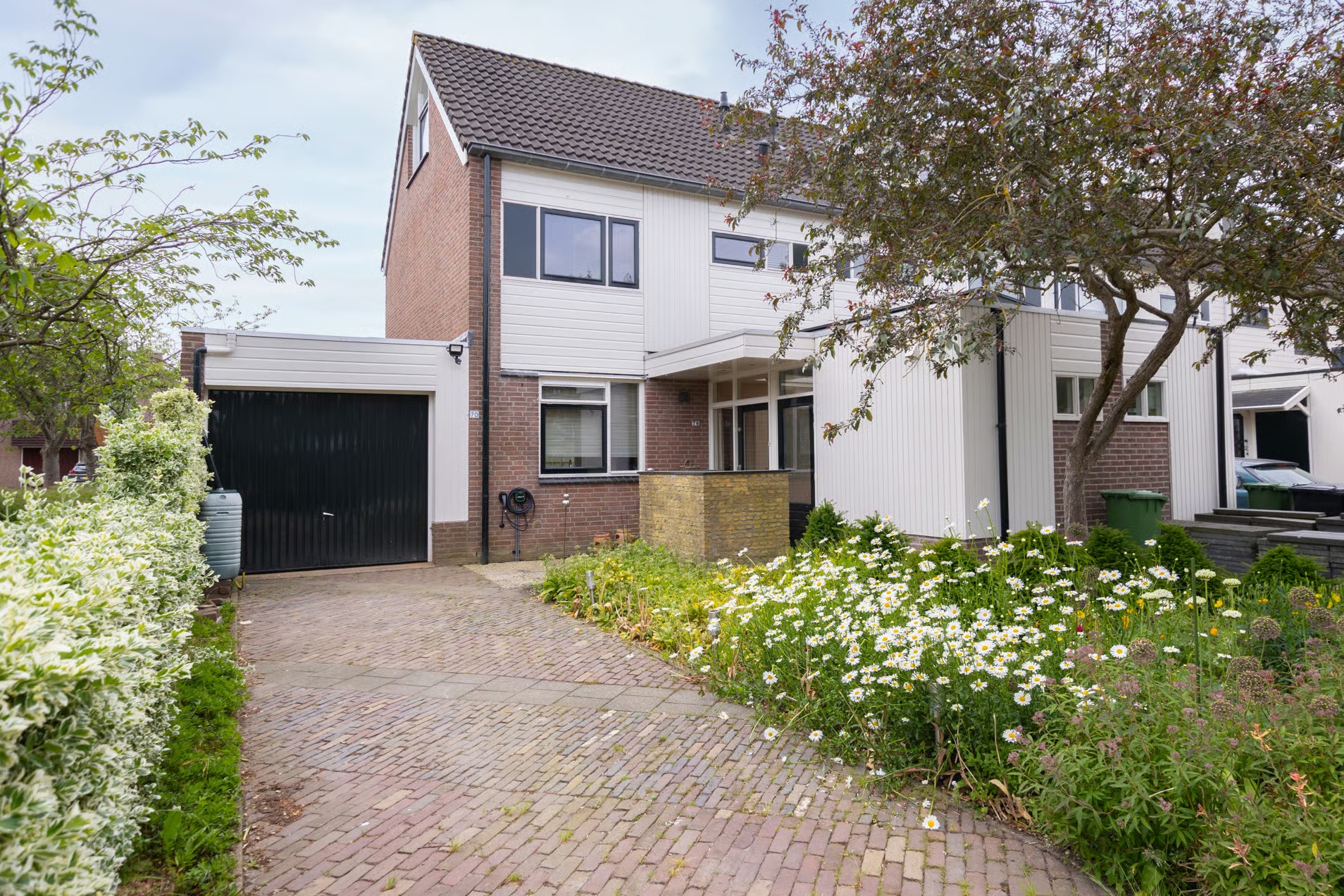 Hoekwoning Jaagband 70 in Wognum