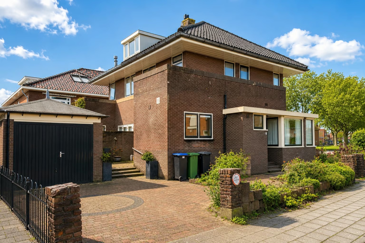 2-onder-1-kapwoning Willem van Naaldwijkstraat 5 in Woerden