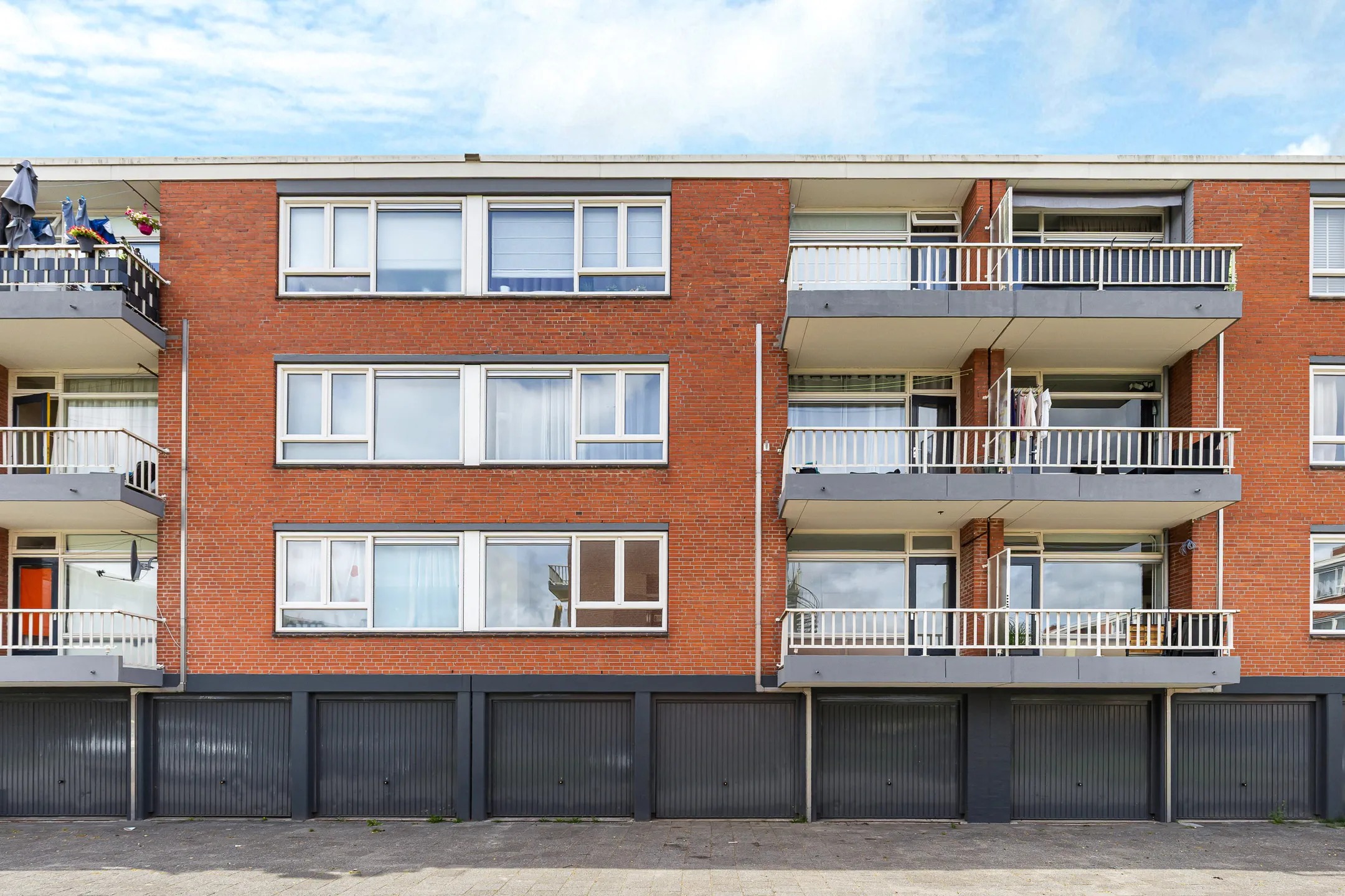 Galerijflat Scherwolderhemstraat 35 in Sneek