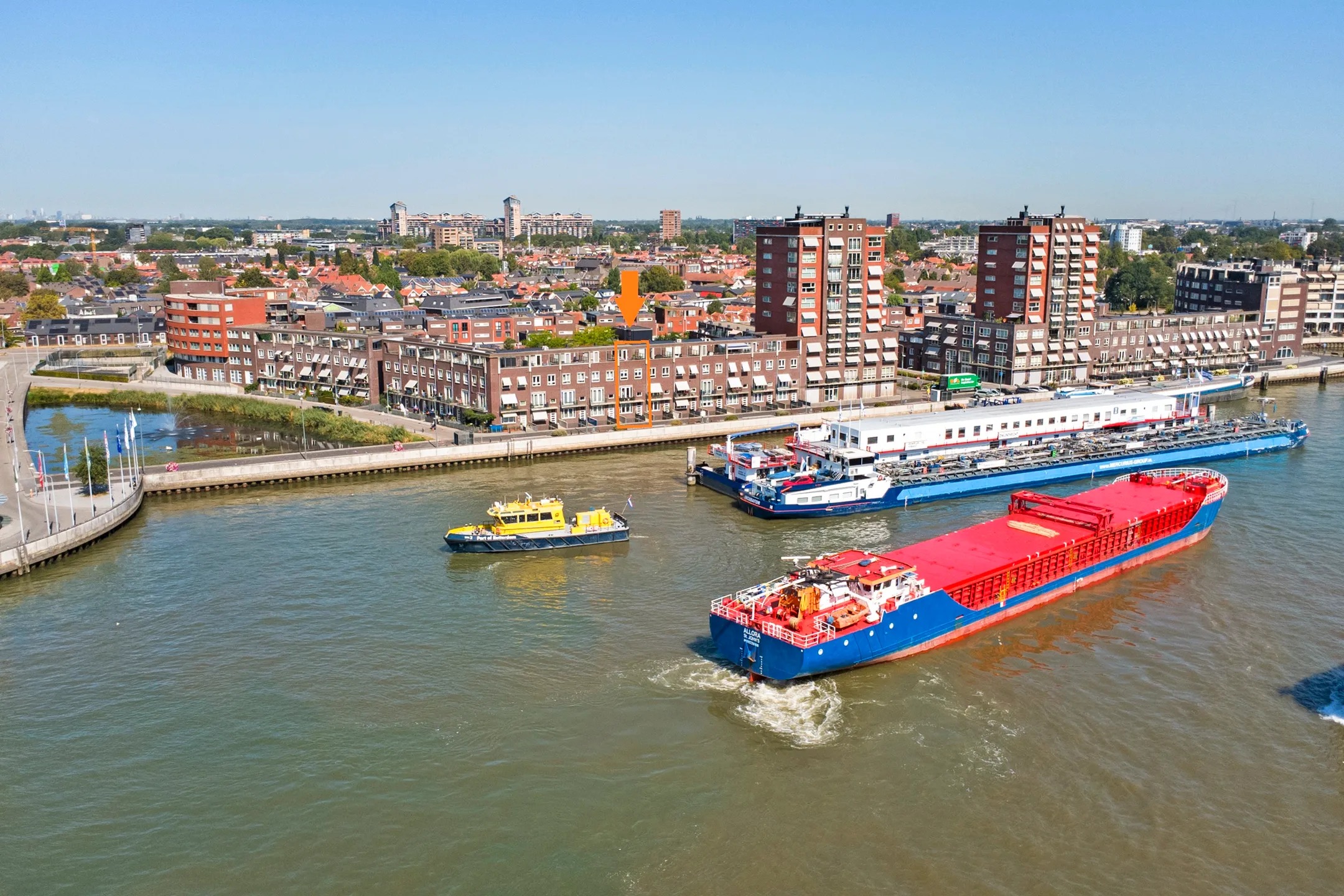Tussenwoning Maasboulevard 10 Zwijndrecht