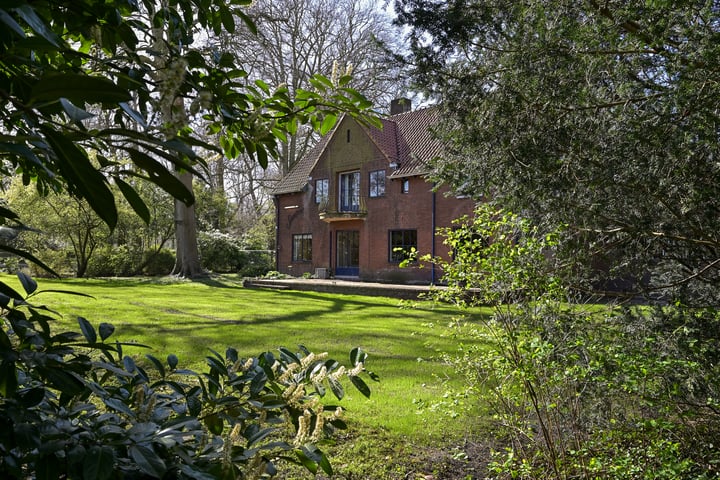Villa, vrijstaande woning Houtlaan 2 Wassenaar