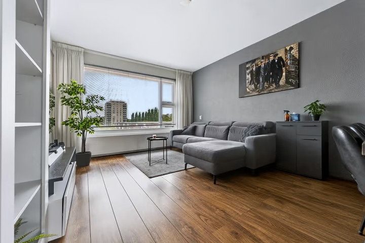 Portiekflat Uranusstraat 32 C in Spijkenisse