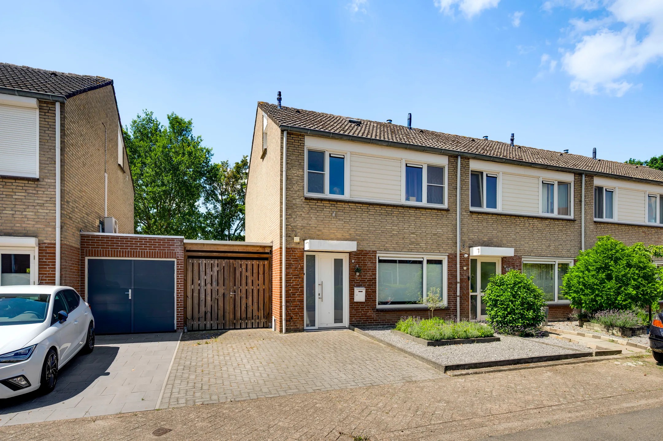 Hoekwoning Bevelandselaan 26 in Heythuysen