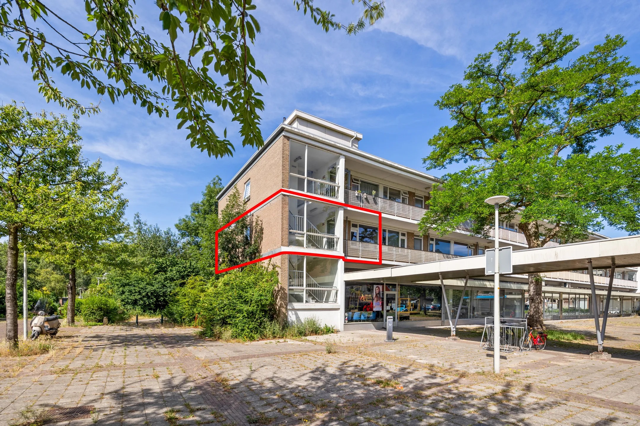 Galerijflat Denenburg 23 in Den Haag