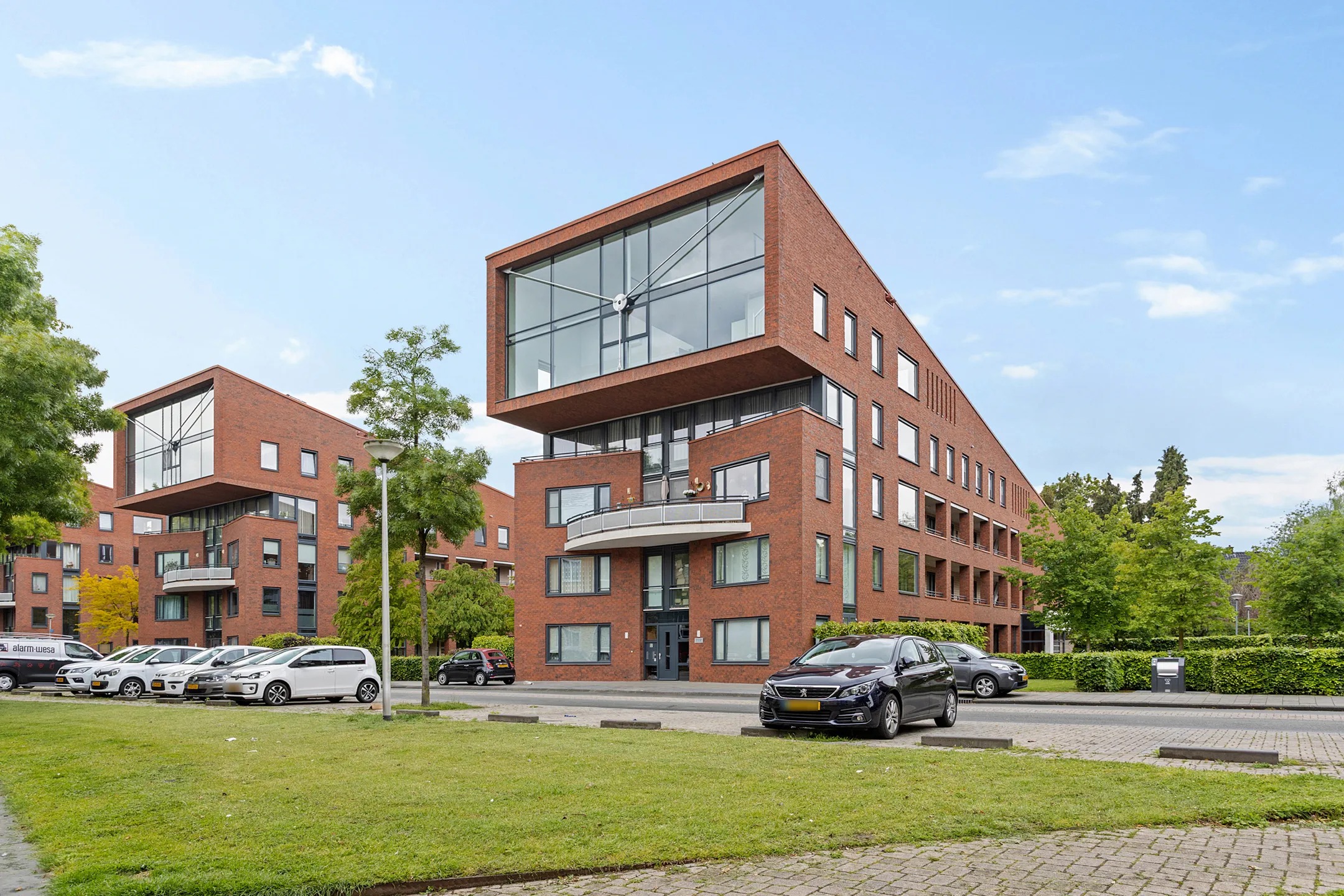 Portiekflat S.L. Louwesstraat 86 in Enschede