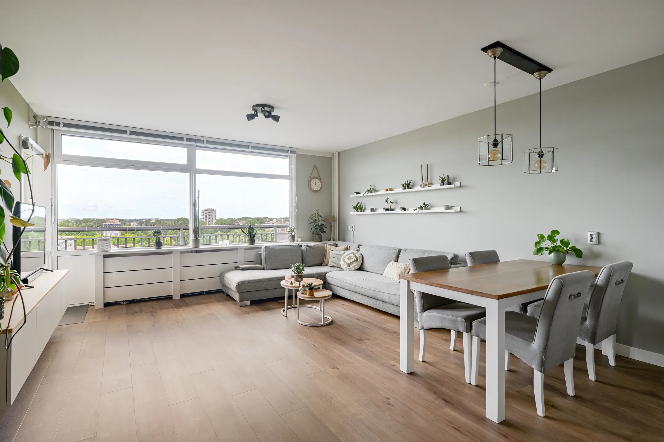 Portiekflat Waddenstraat 439 in Haarlem