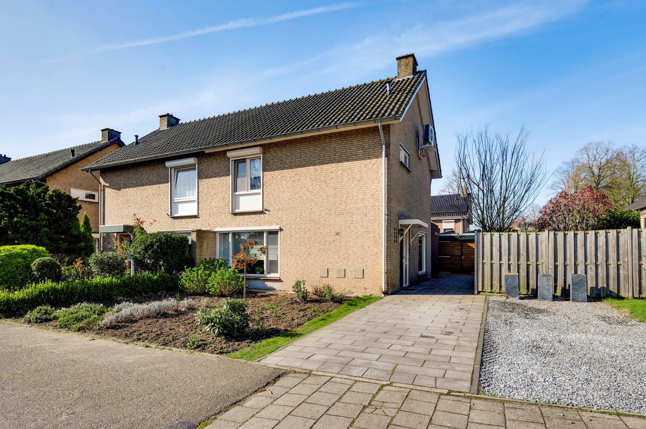 2-onder-1-kapwoning Wilgenstraat 15 in Nederweert