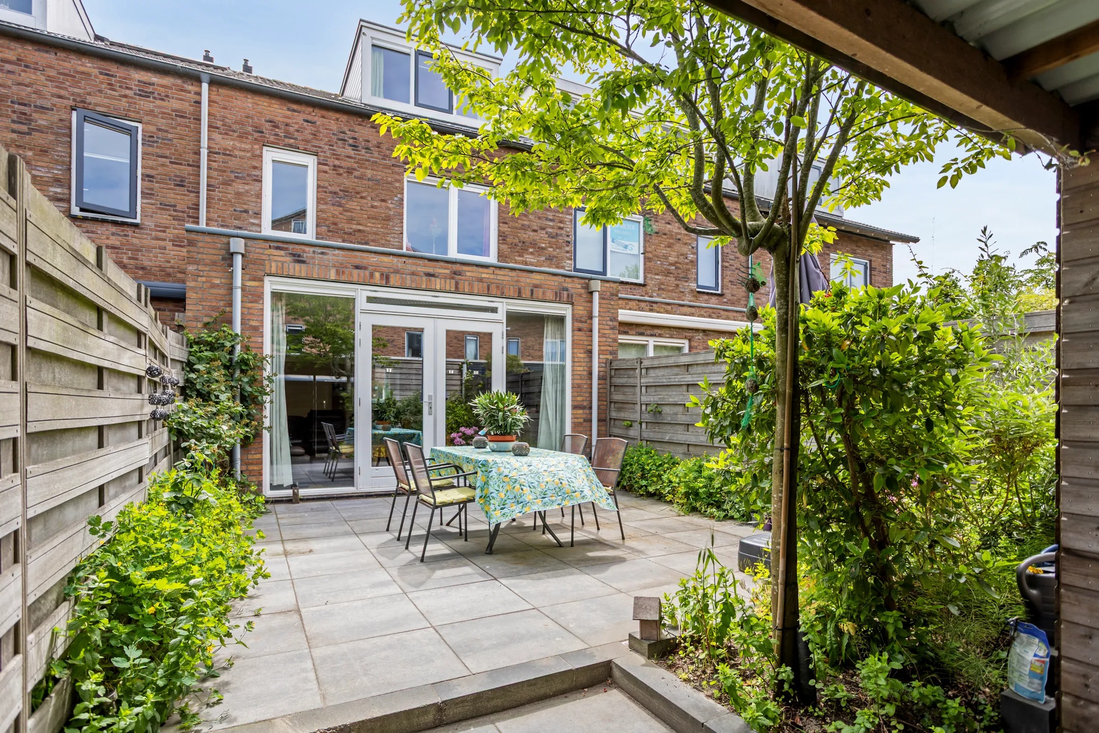 Tussenwoning Wim Sonneveldstraat 5 in Den Haag