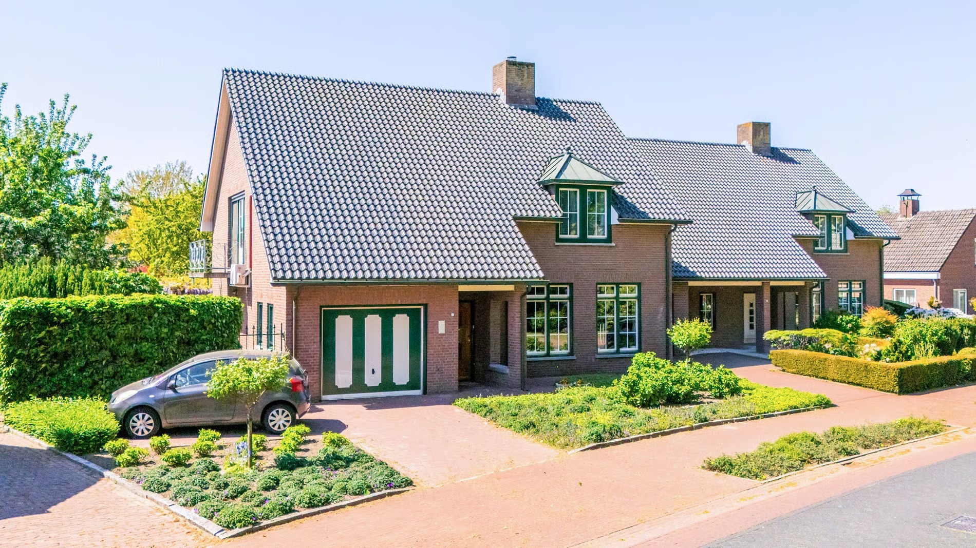 Geschakelde woning Vlasstraat 5 in Heythuysen