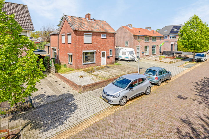 Vrijstaande woning Mr. P.J.Troelstrastraat 1 b in Neede