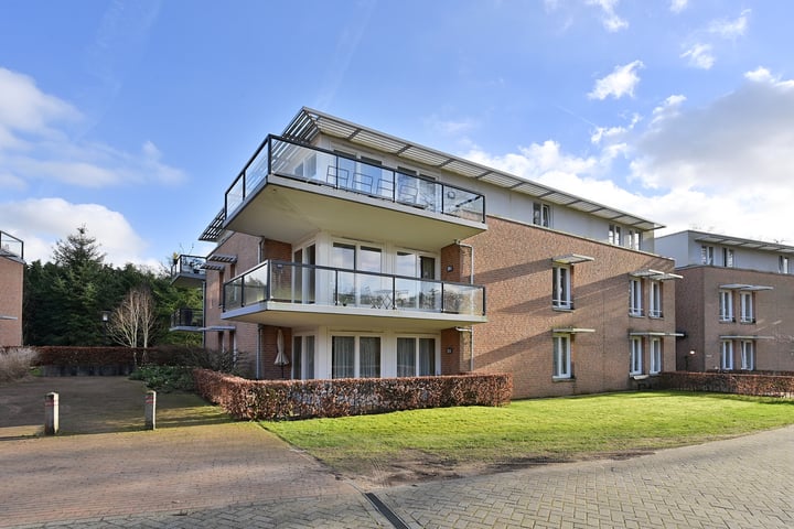 Portiekflat Naarderstraat 81 13 in Laren