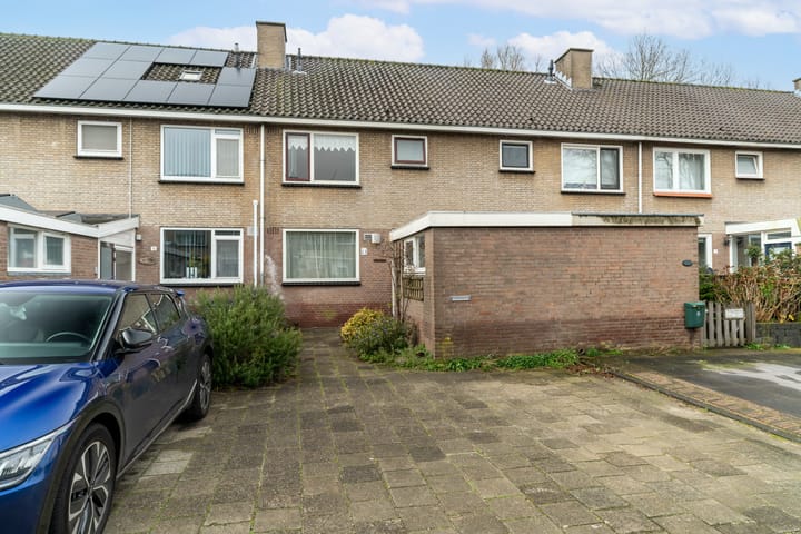 Tussenwoning Churchilllaan 13 Delft