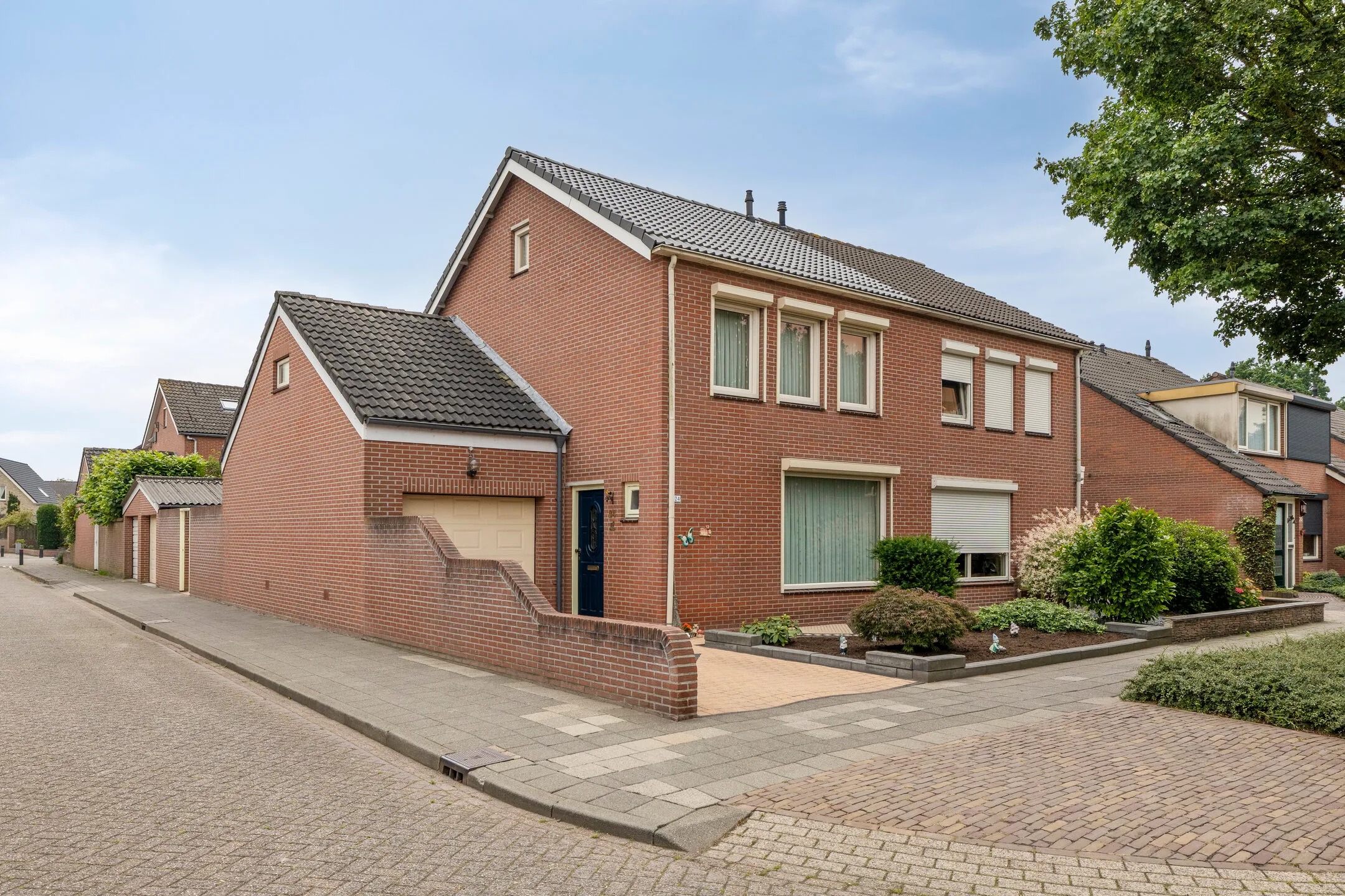 2-onder-1-kapwoning Noordeinde 24 in Sprundel
