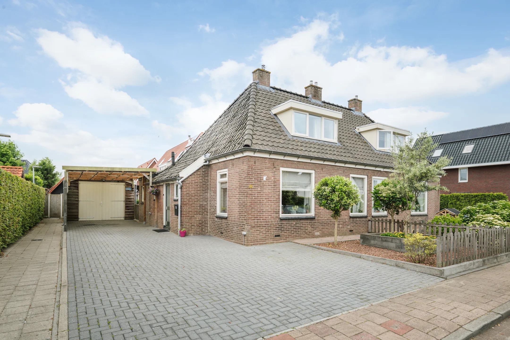 2-onder-1-kapwoning Dorpsstraat 22 in Wilp