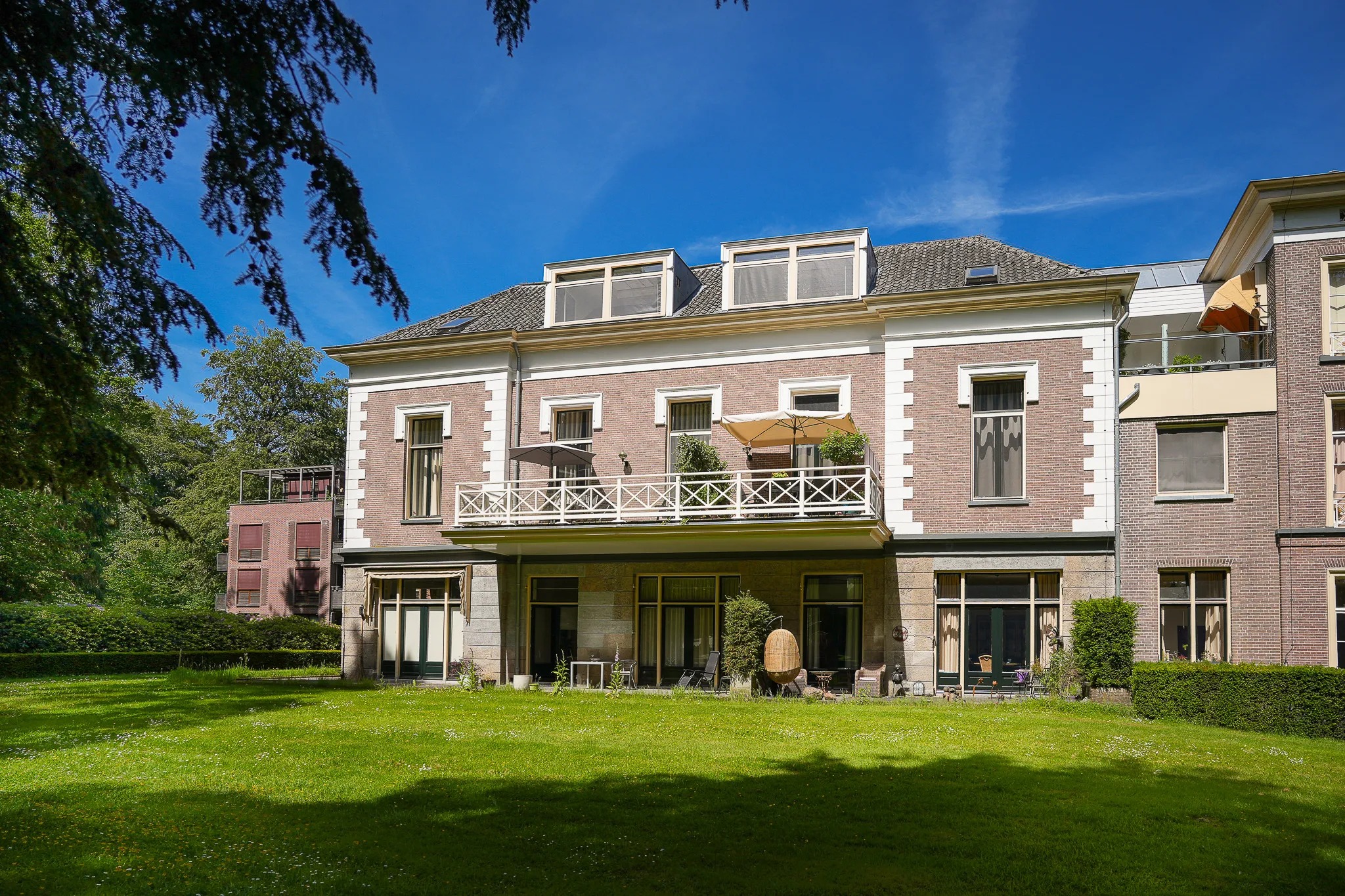 Portiekflat Badhuislaan 67 in Laag-Soeren