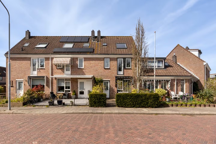 Geschakelde woning Breedweerlaan 5 Heemskerk