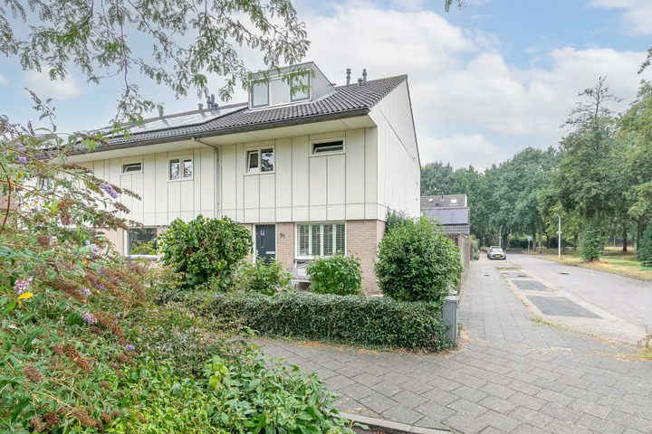 Hoekwoning Overtoom 94 in Amersfoort