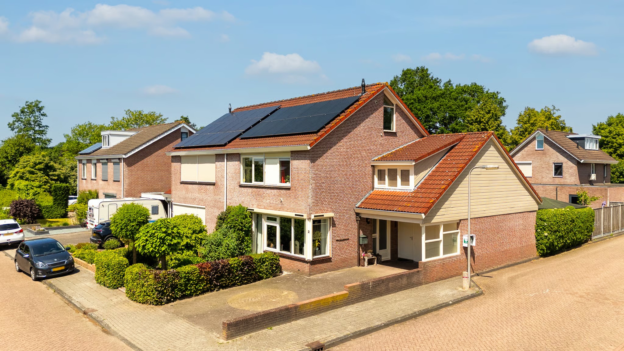 2-onder-1-kapwoning Tjalkstraat 2 in Lemelerveld